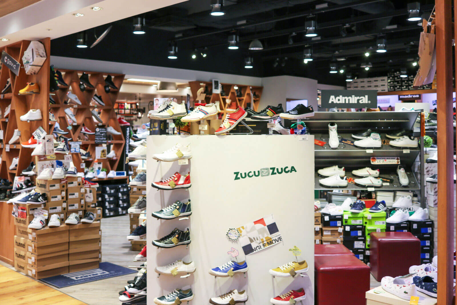 天王寺 阿倍野の靴屋はココ 激安で買える大型店 人気ブランドショップも Shiori